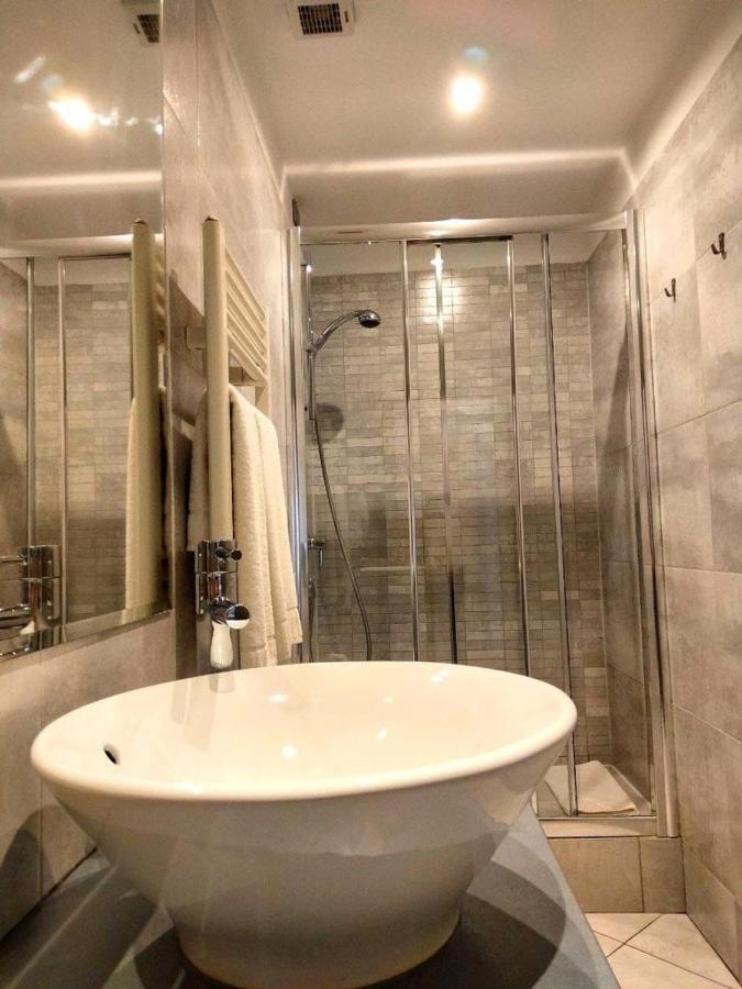 Il Vecchio Borgo Relais Hotel Como Exterior photo